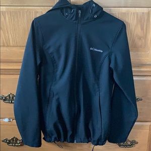 Almost new Columbia rain jacket